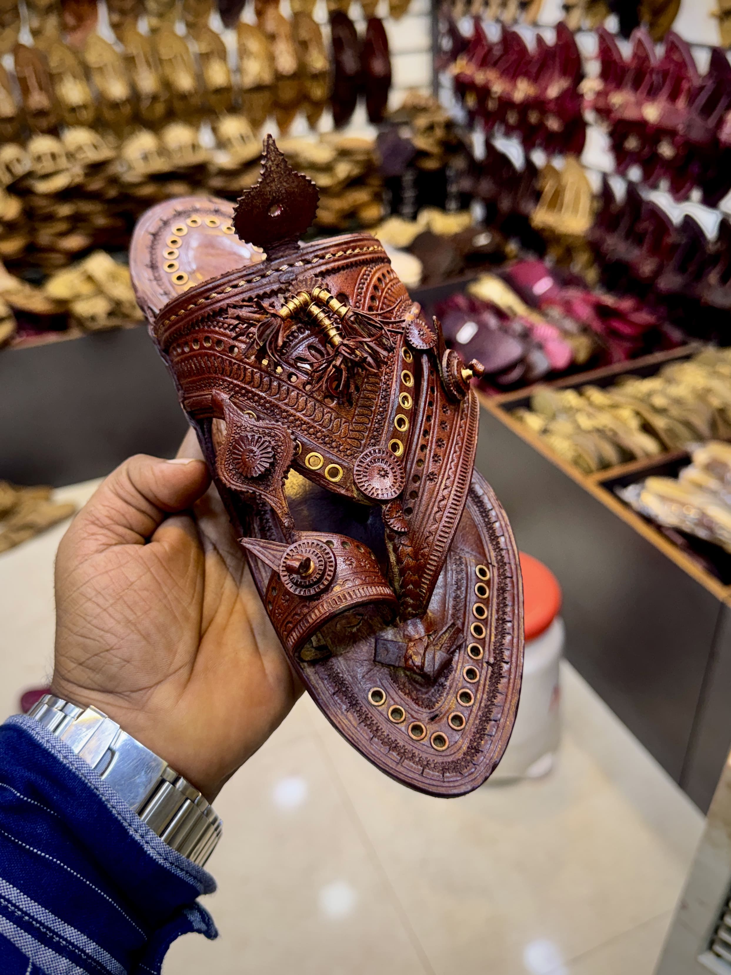 MAHARAJA AWAJ ROYAL SHAHU PREMIUM